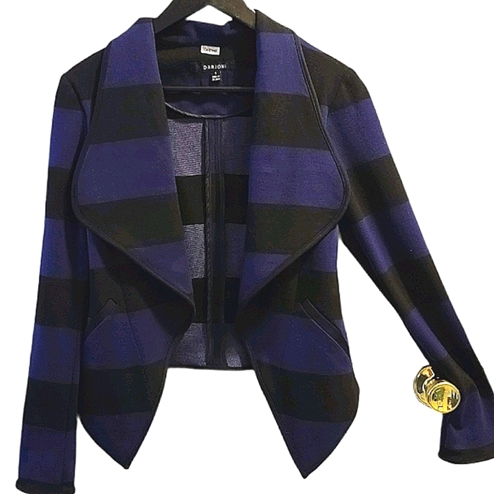 🍒2/$30-Darjoni Striped Asymmetrical Blazer